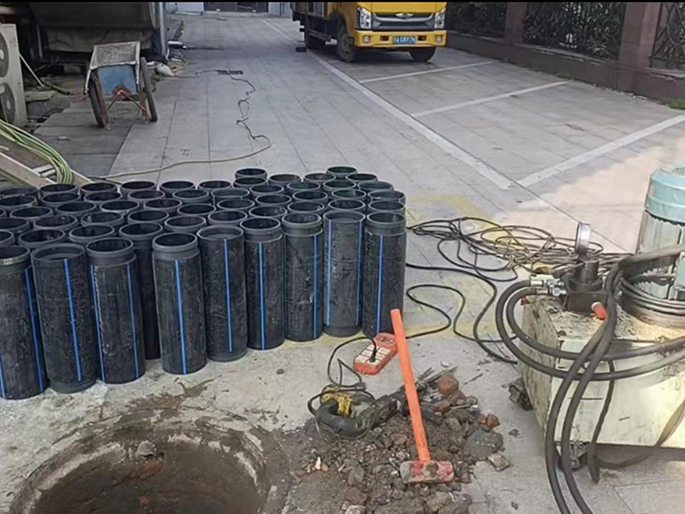 猇亭PE置换管厂家 DN315置换管 非开挖管短管置换